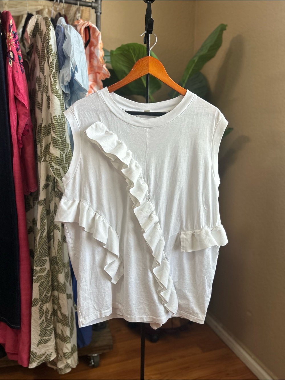 Cos white sleeveless ruffle top oversized small 100% cotton